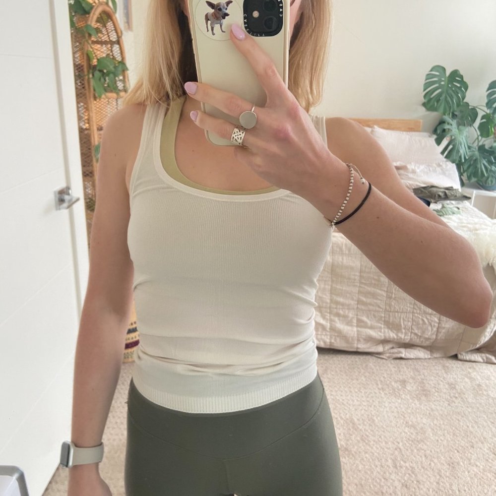 lululemon white tank reversible 4